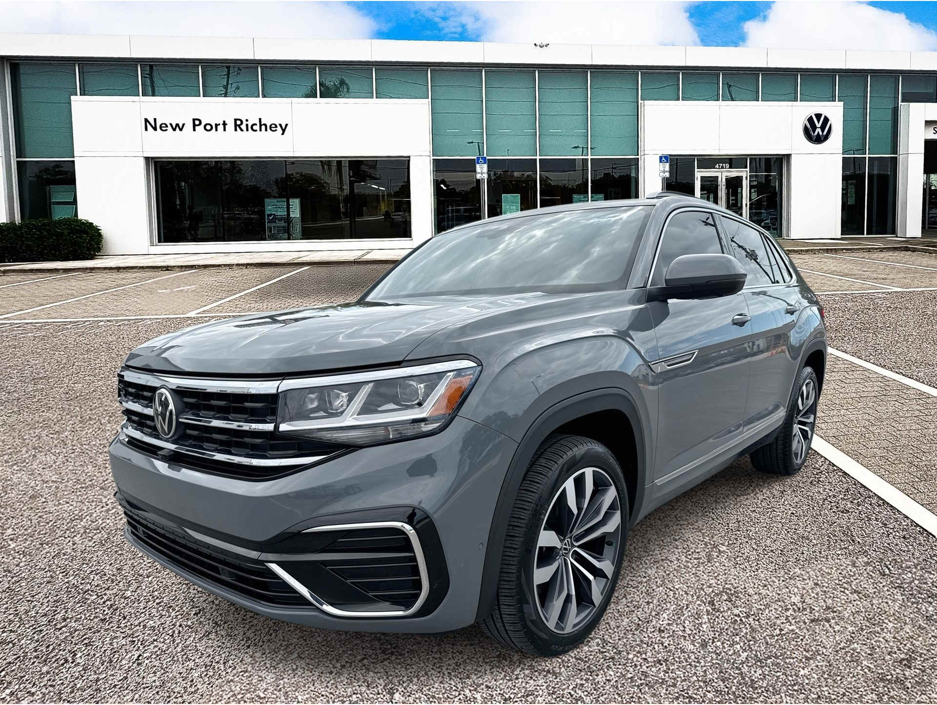 2022 Volkswagen Atlas Cross Sport SEL Premium R-Line