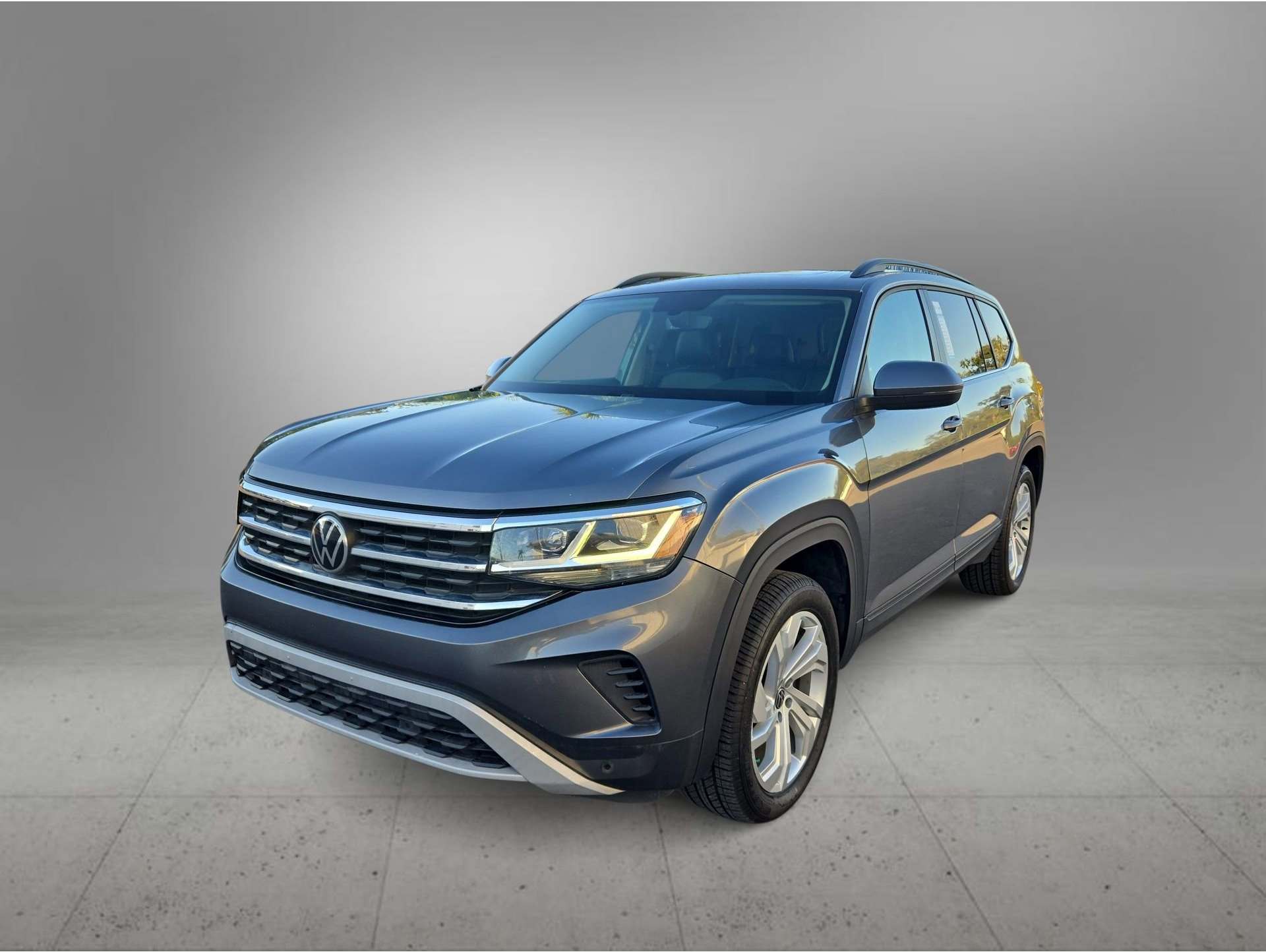 2022 Volkswagen Atlas SE w/Tech's photo