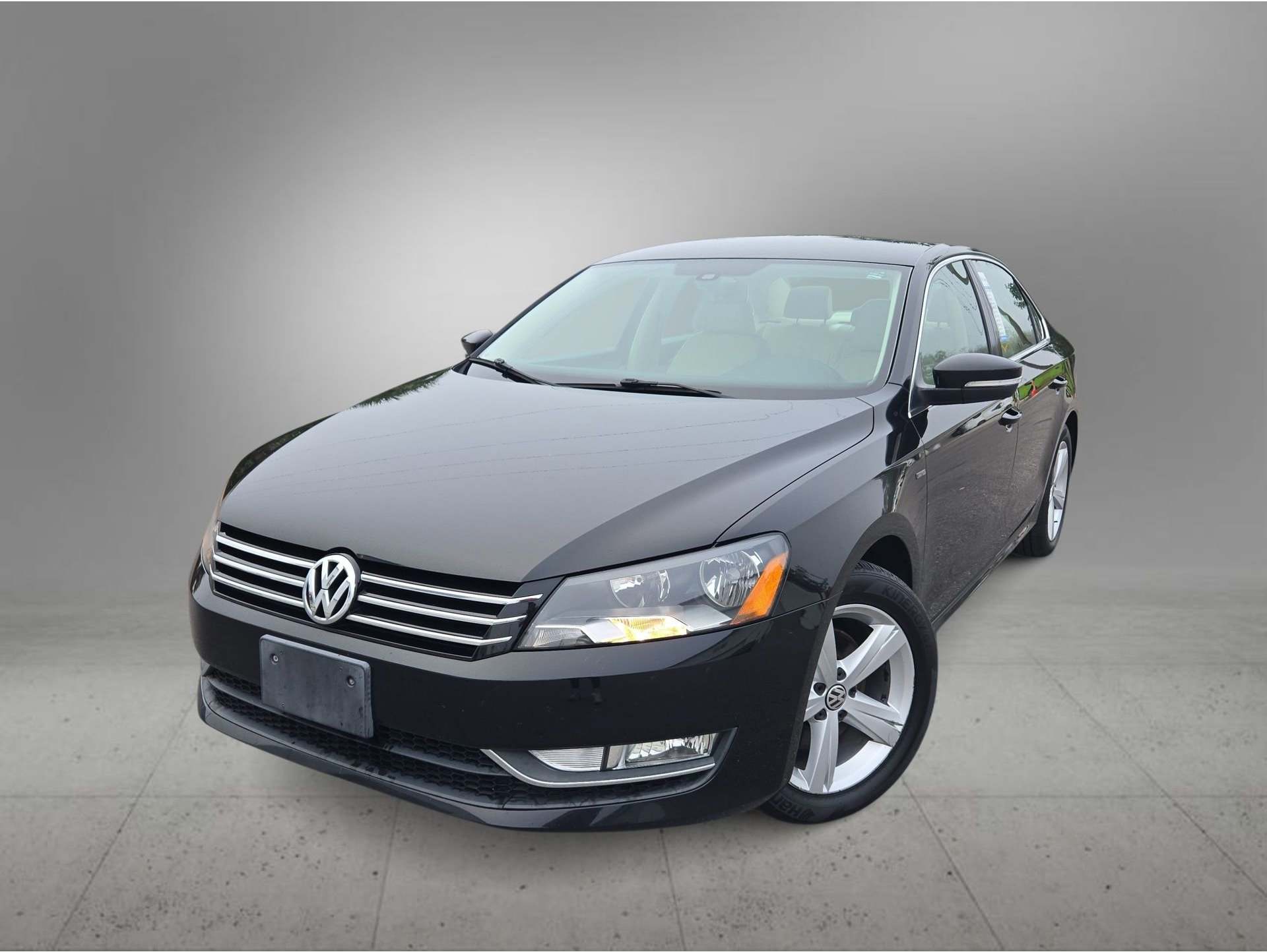 2015 Volkswagen Passat Limited Edition's photo