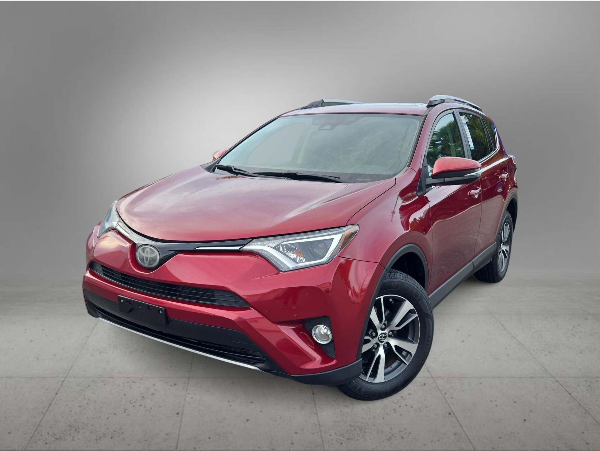 2018 Toyota RAV4 XLE's photo
