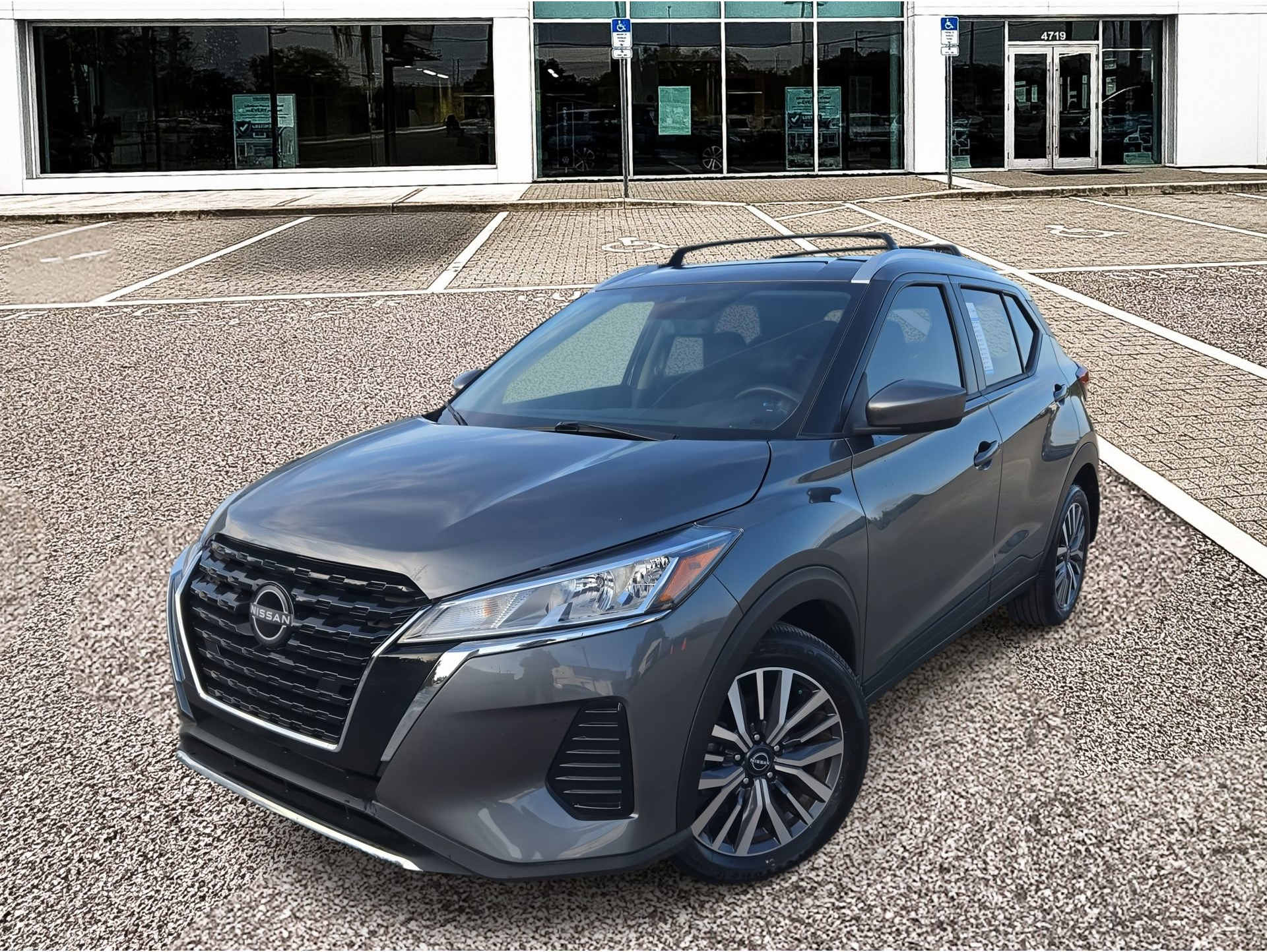 2024 Nissan Kicks SV