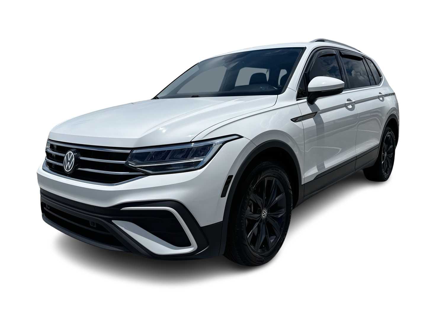 Thumbnail: 2024 Volkswagen Tiguan - 1