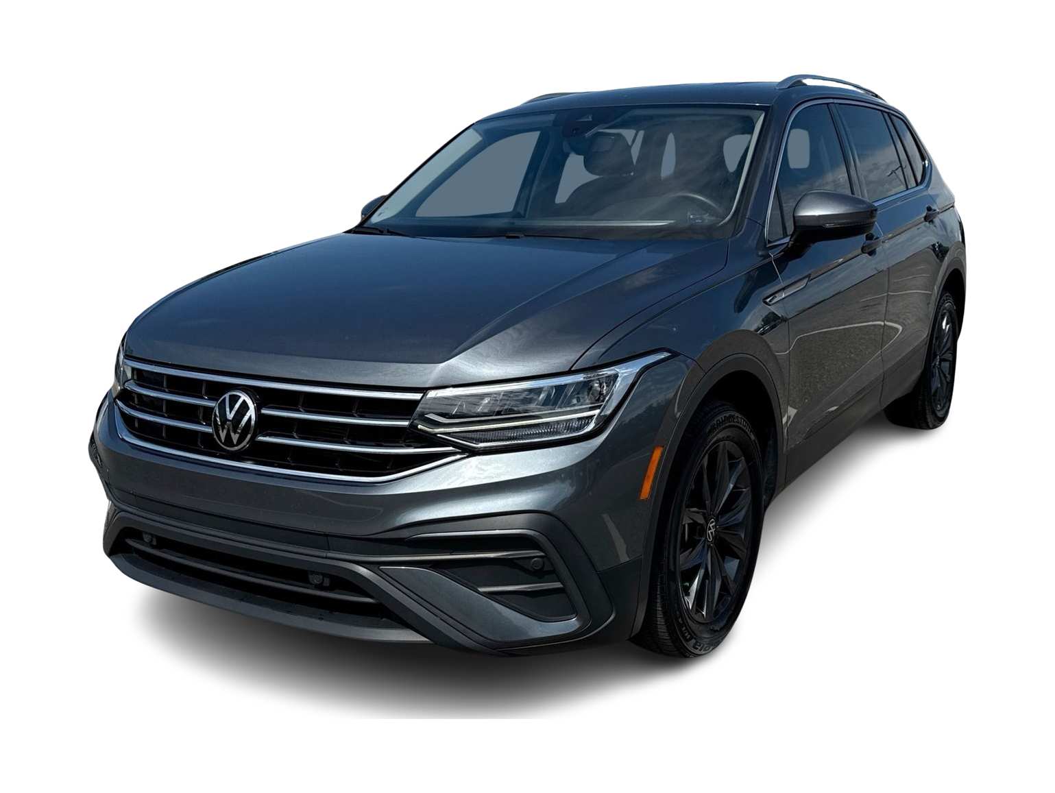 Thumbnail: 2023 Volkswagen Tiguan - 1