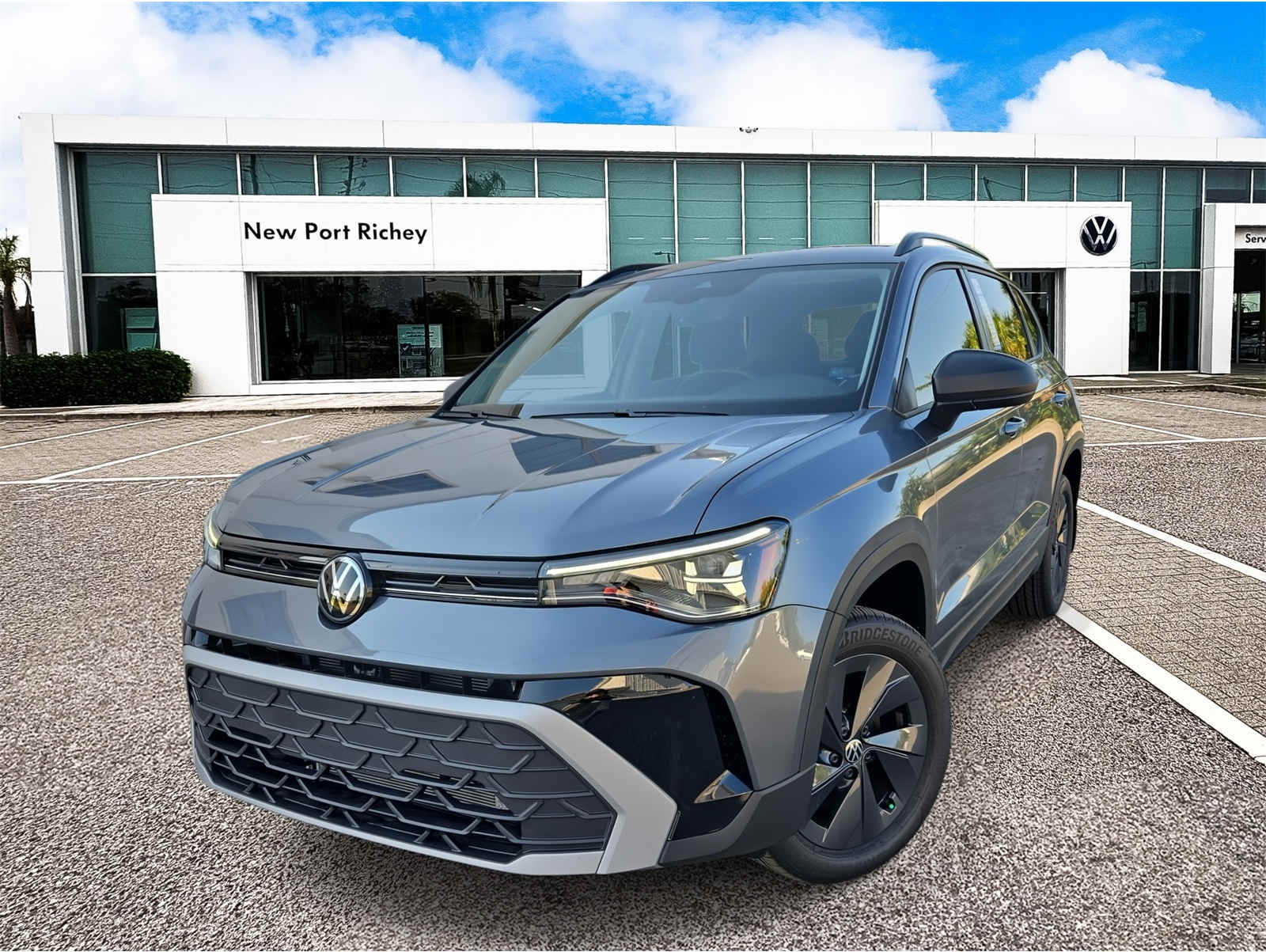 2025 Volkswagen Taos S's photo