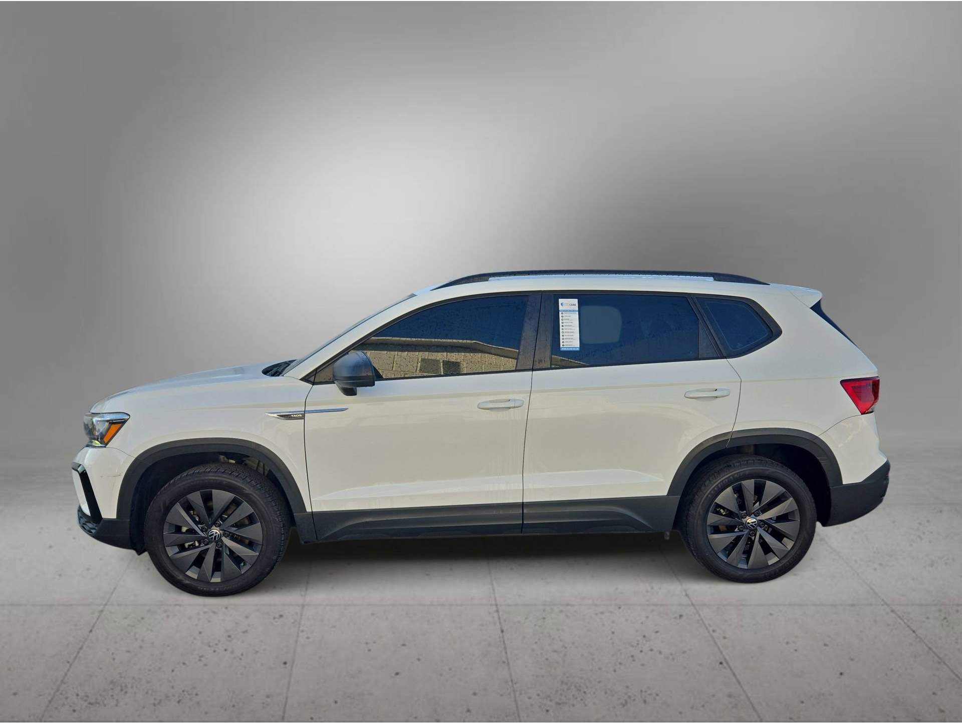 2024 Volkswagen Taos S's photo