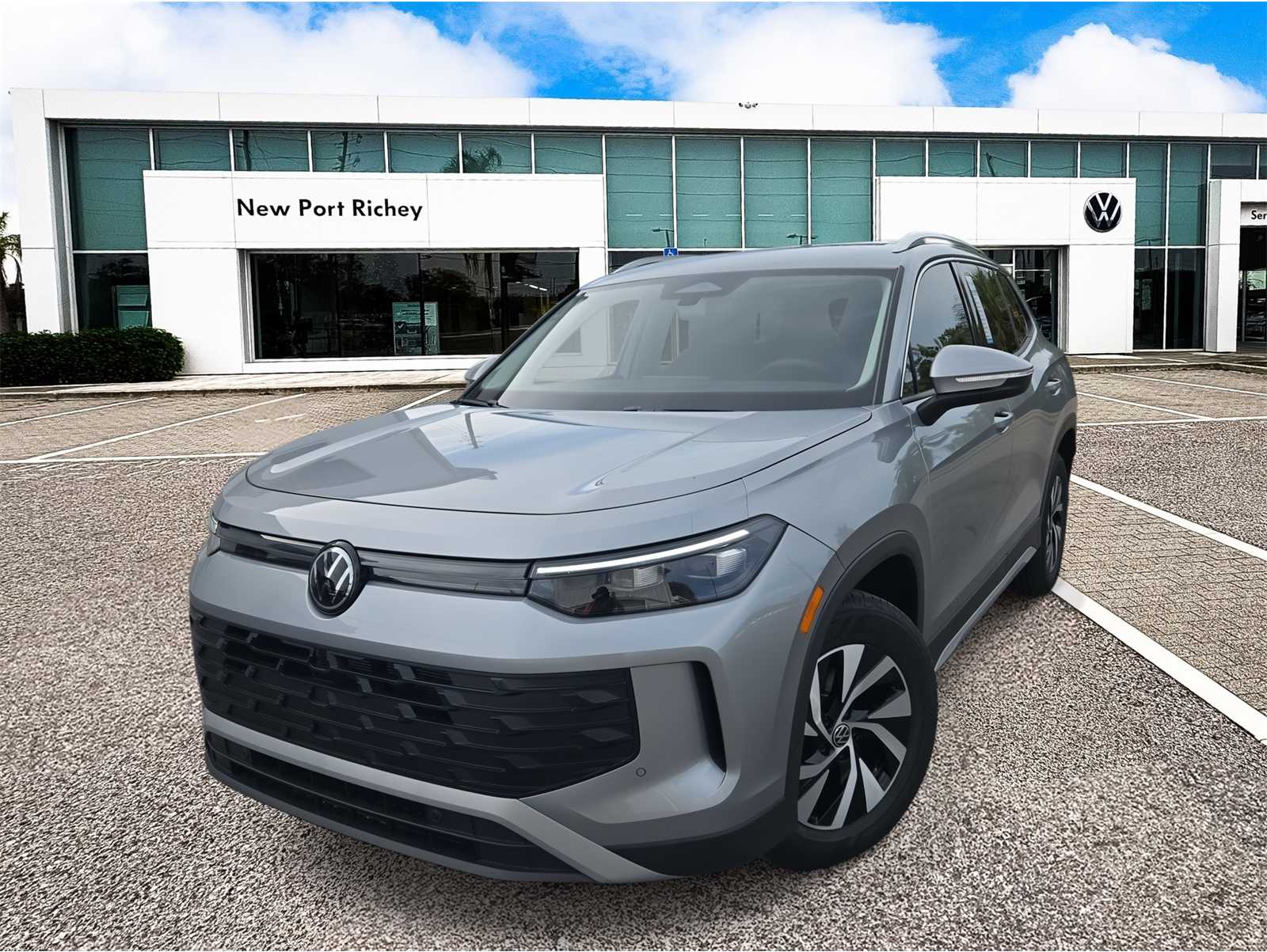 2025 Volkswagen Tiguan S's photo