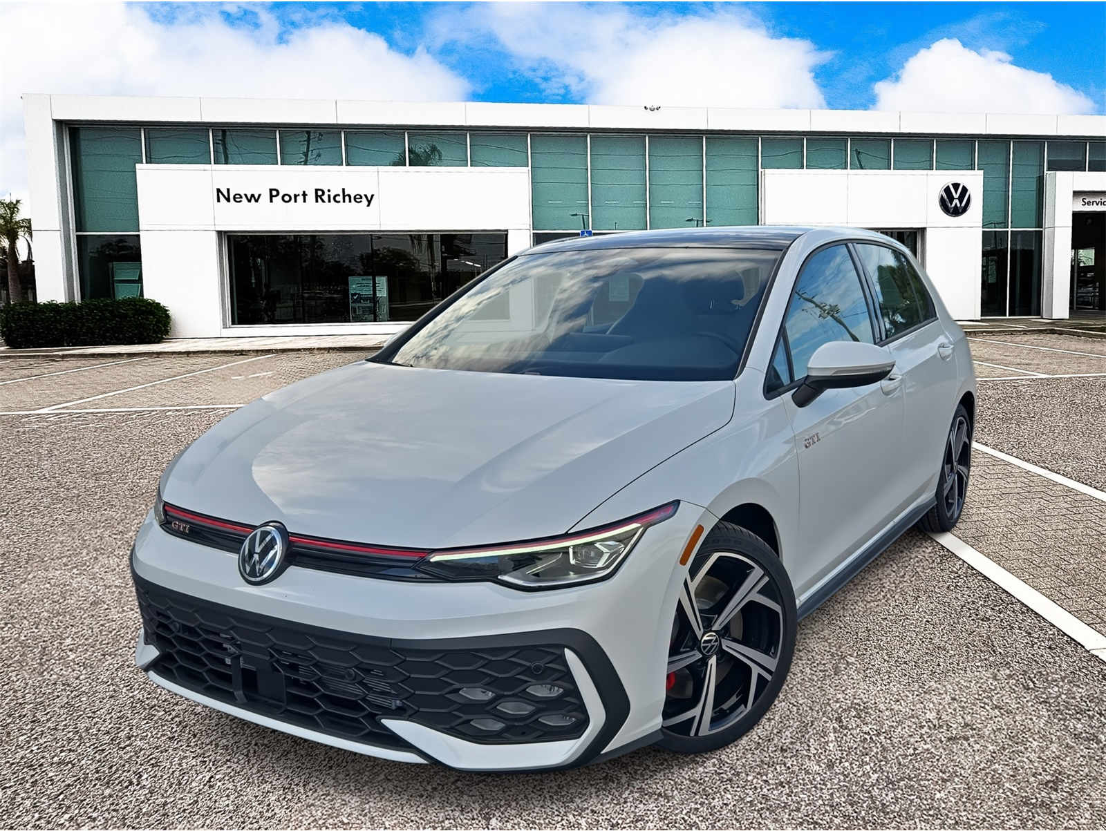 2026 Volkswagen Golf GTI SE's photo