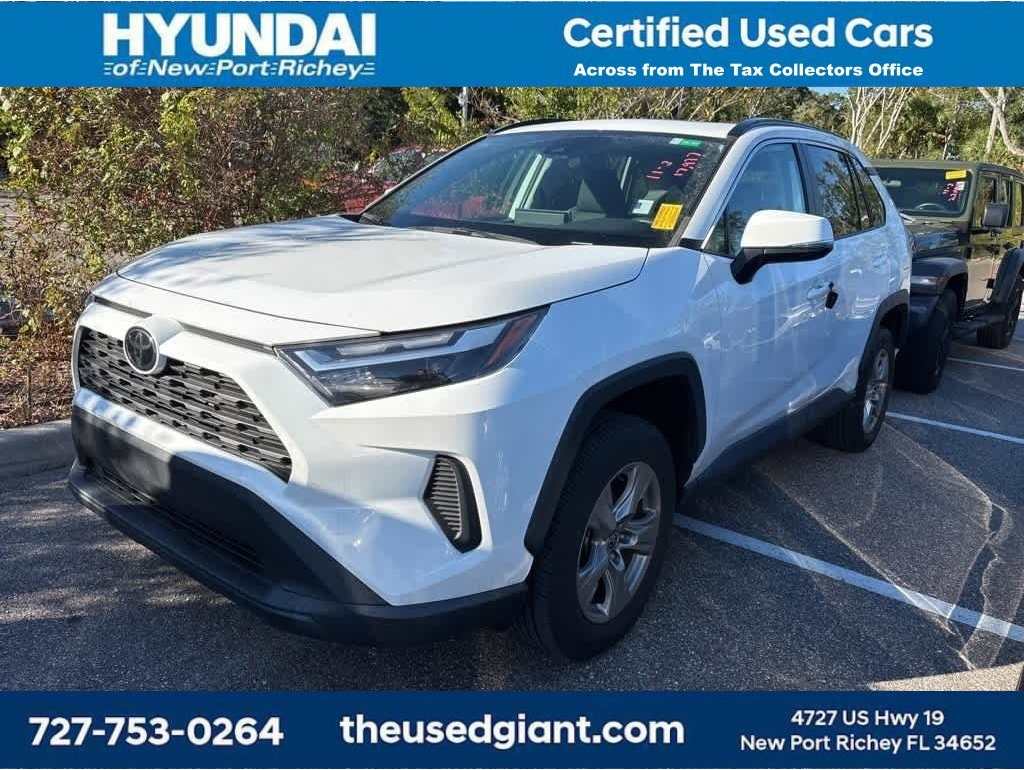 2023 Toyota RAV4 XLE