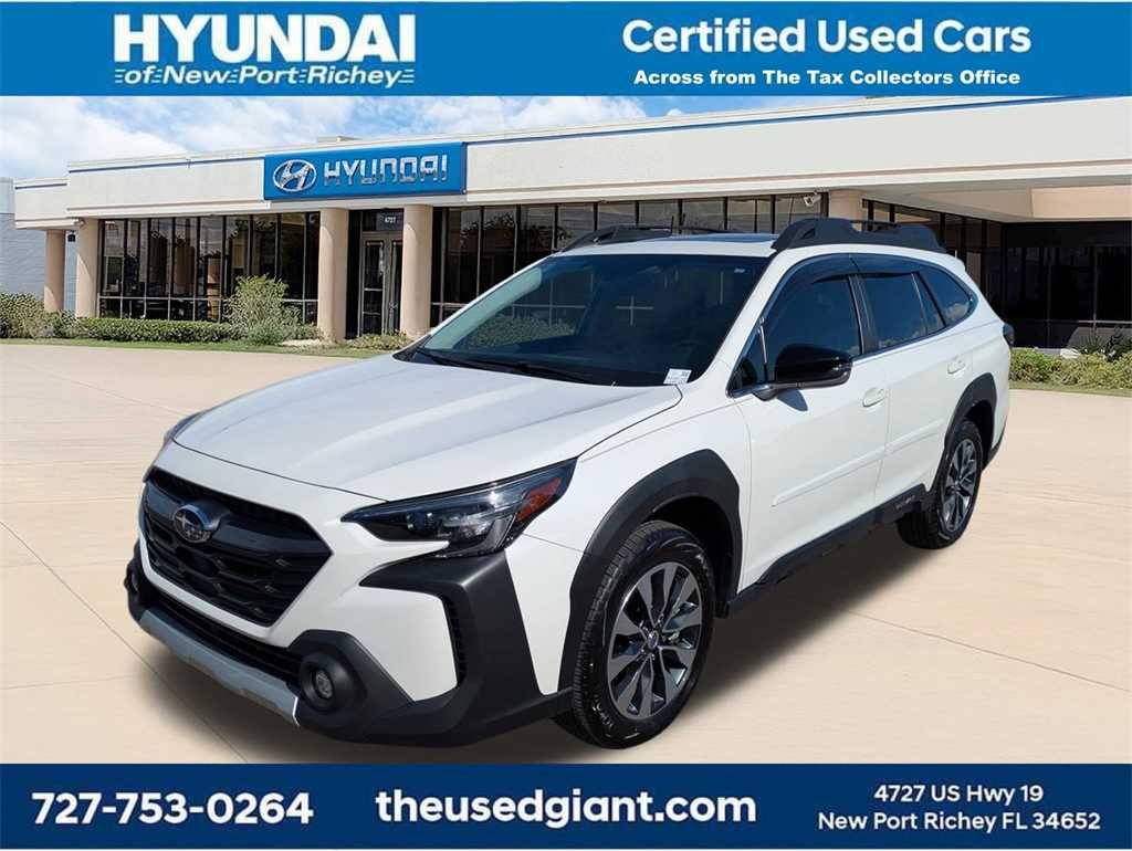 2025 Subaru Outback Limited's photo