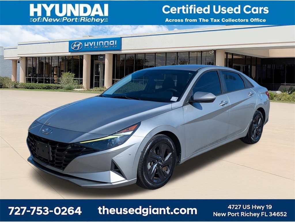 2021 Hyundai Elantra SEL's photo