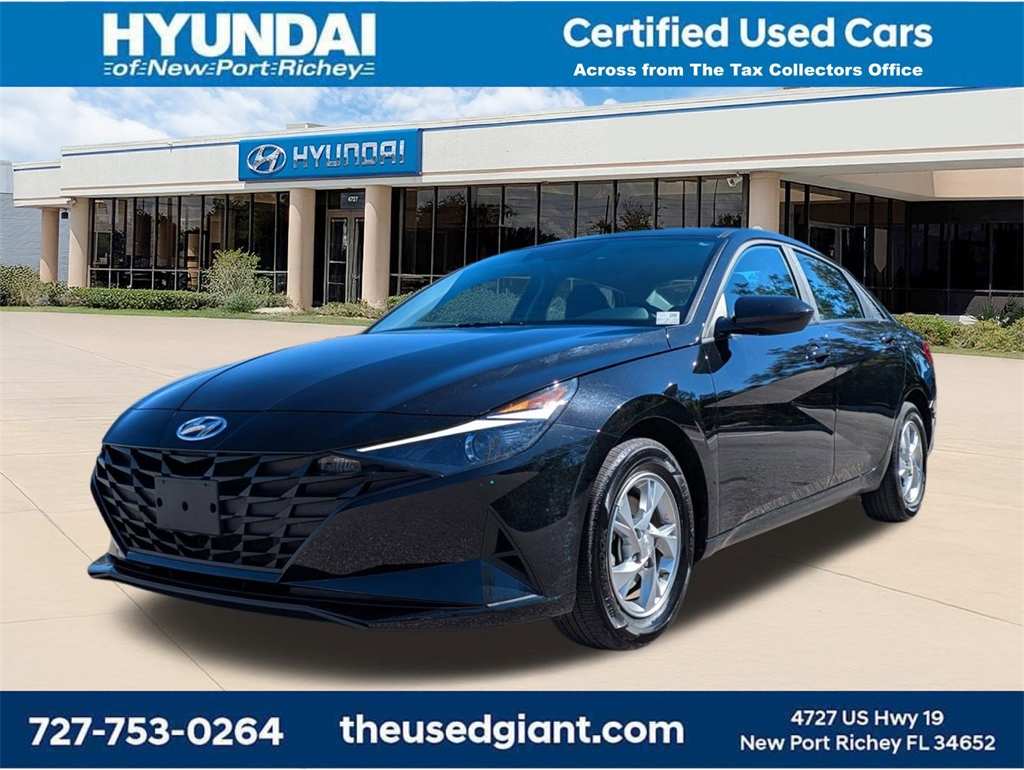 2023 Hyundai Elantra SE