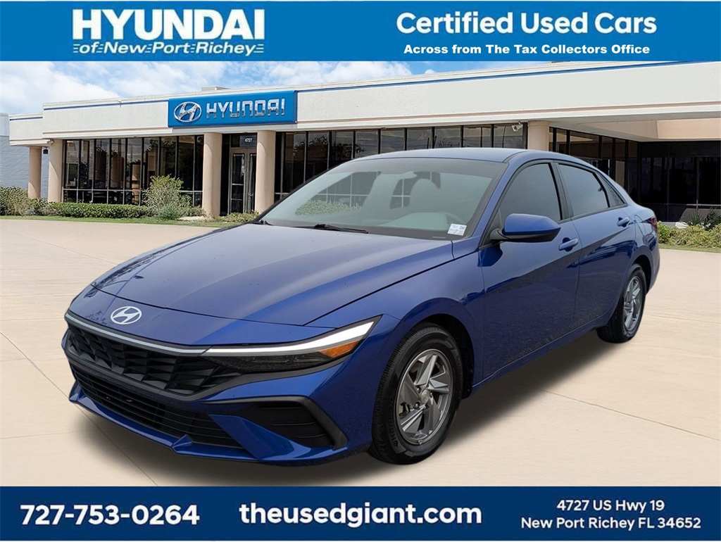 2024 Hyundai Elantra SE