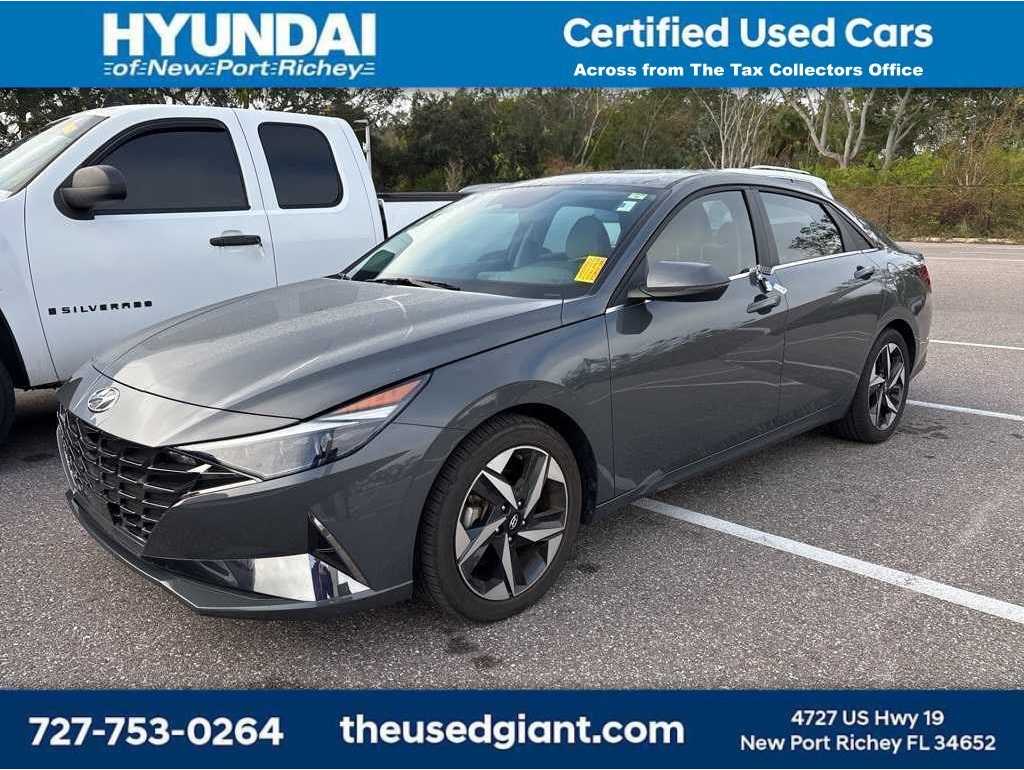 2023 Hyundai Elantra Limited's photo