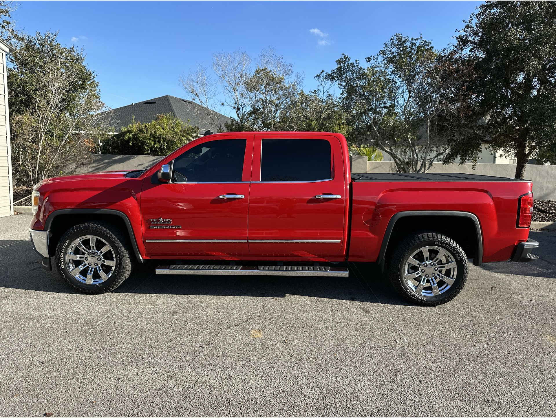 2014 GMC Sierra 1500 SLT's photo