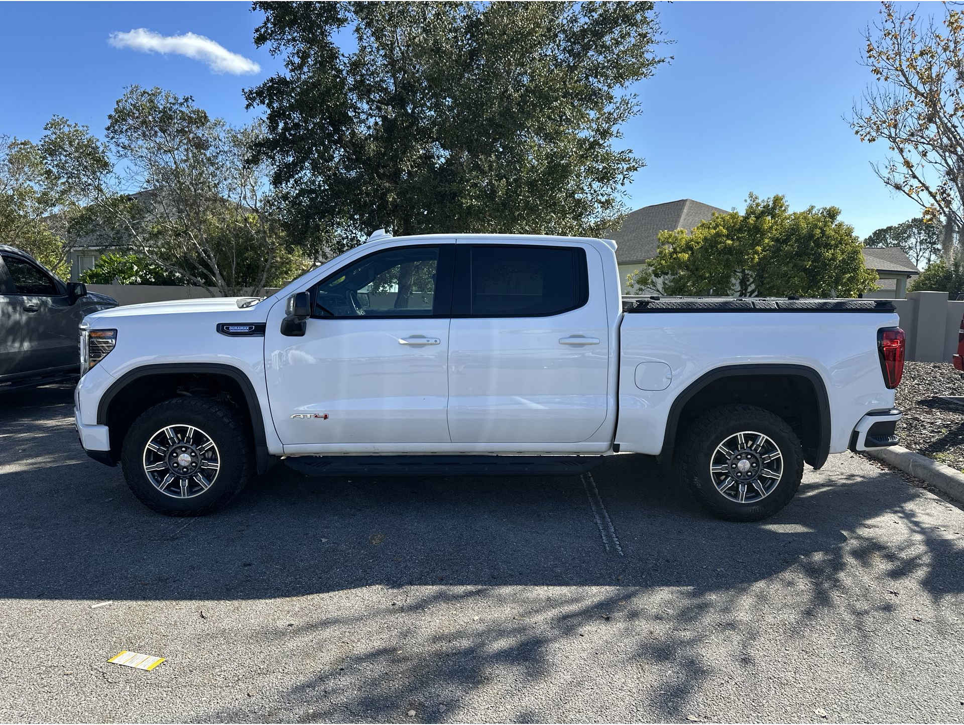 2024 GMC Sierra 1500 AT4's photo