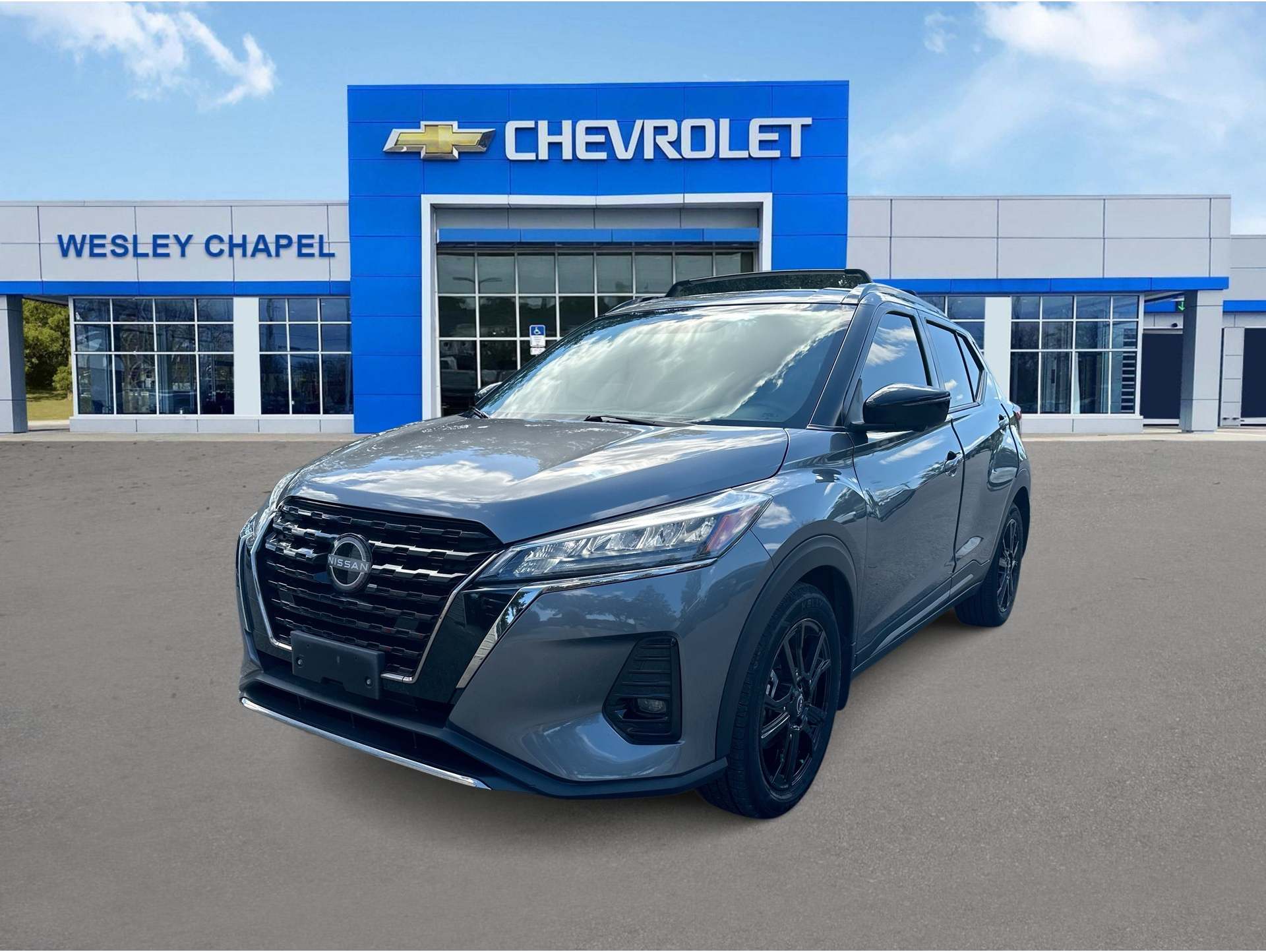 2023 Nissan Kicks SR