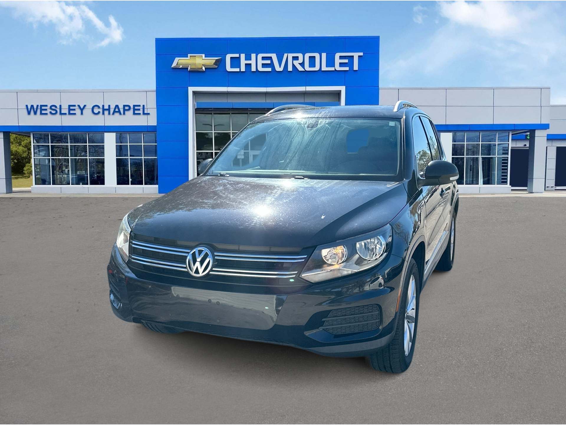 2017 Volkswagen Tiguan Wolfsburg Edition's photo