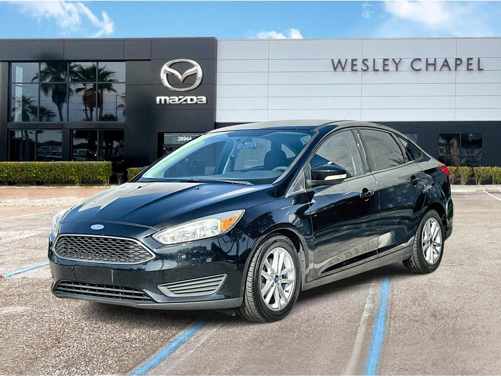 2016 Ford Focus SE's photo