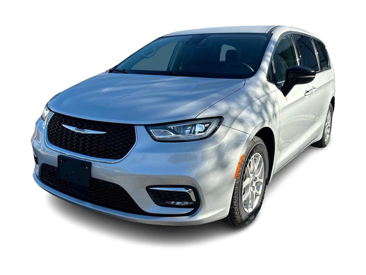 Thumbnail: 2024 Chrysler Pacifica - 1