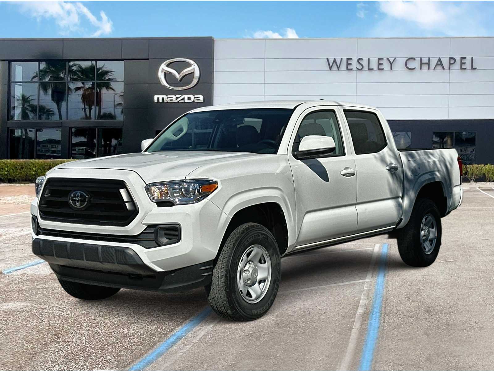 2023 Toyota Tacoma SR's photo