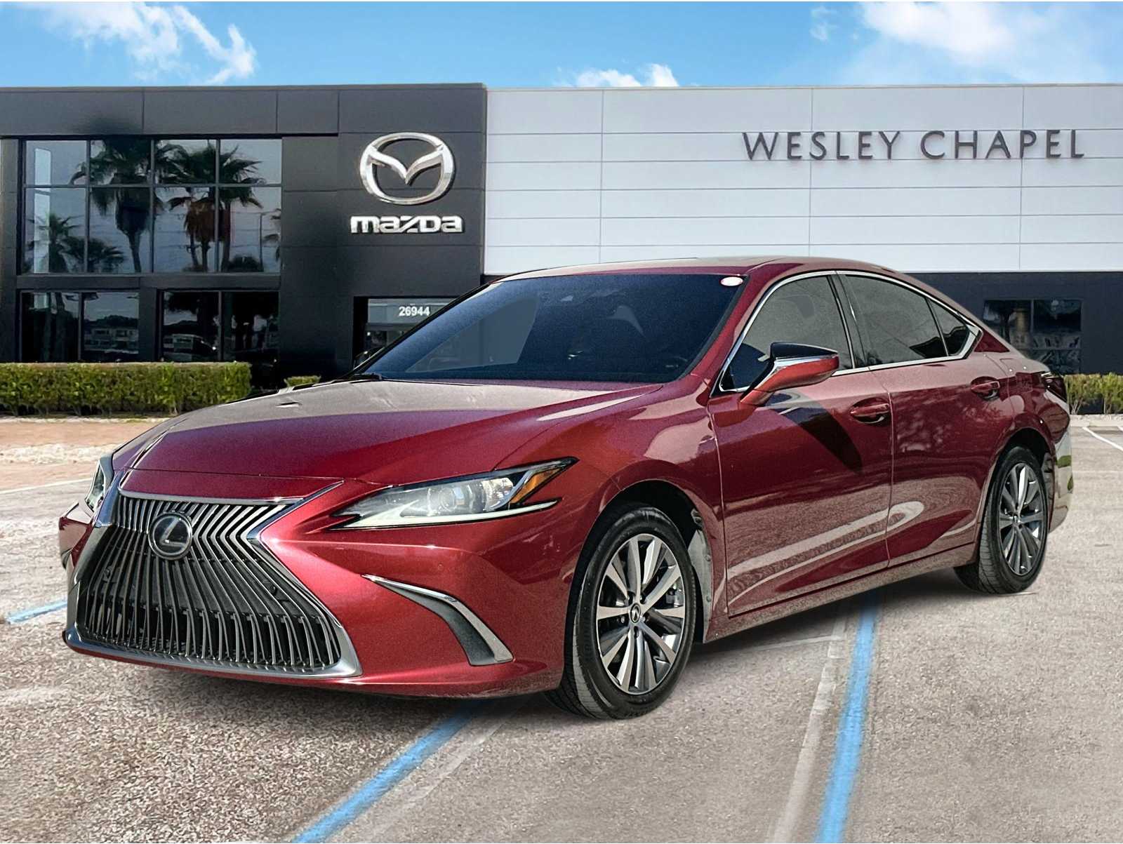 2019 Lexus ES 350's photo