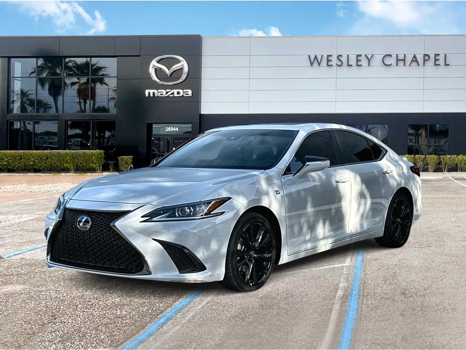 2022 Lexus ES F SPORT's photo