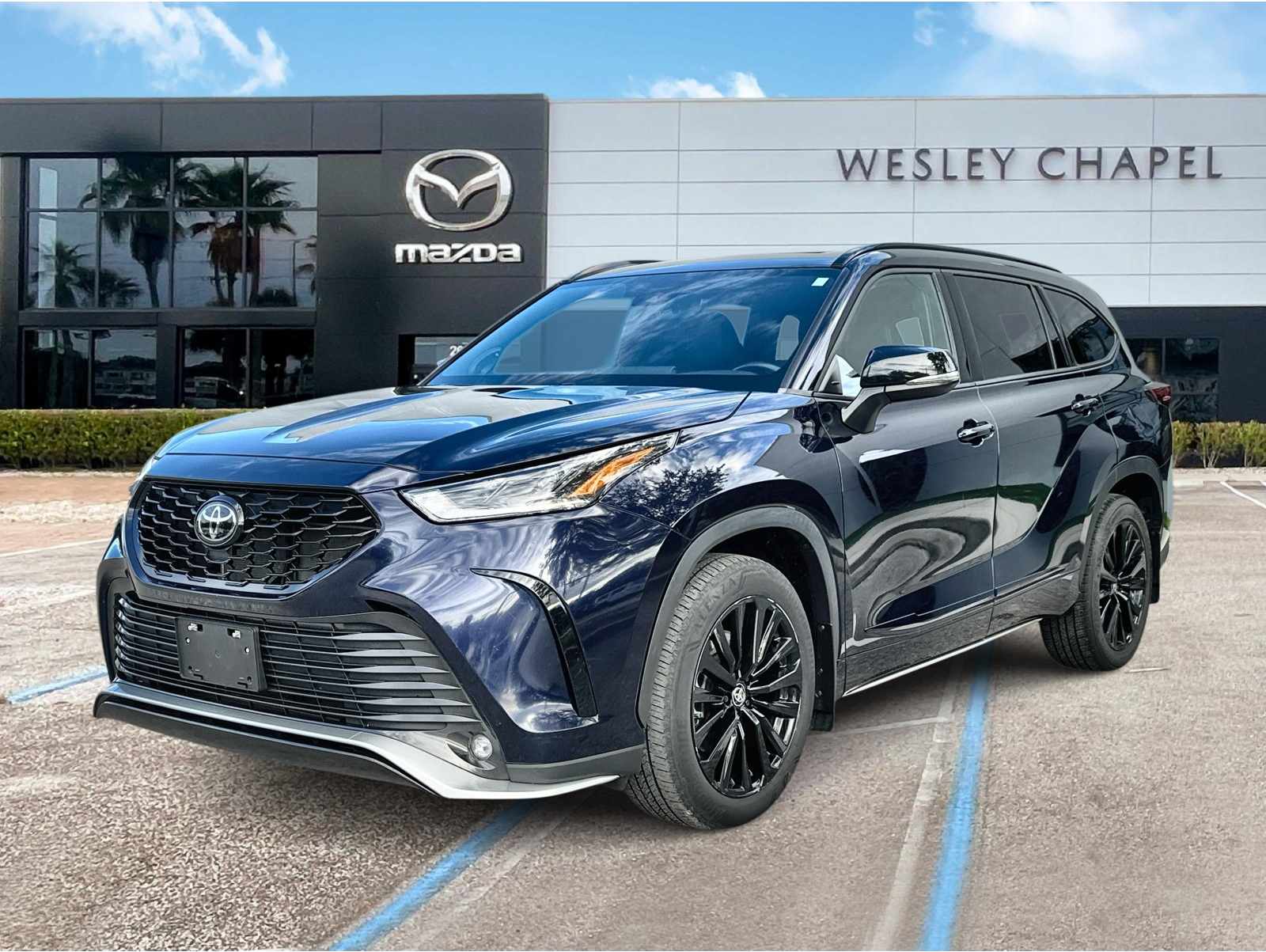 2023 Toyota Highlander XSE's photo