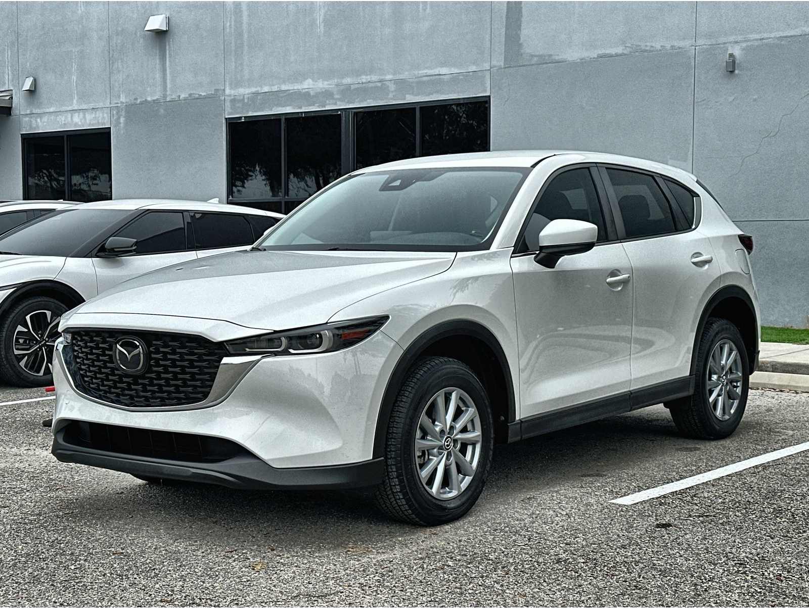 2023 Mazda CX-5 S's photo