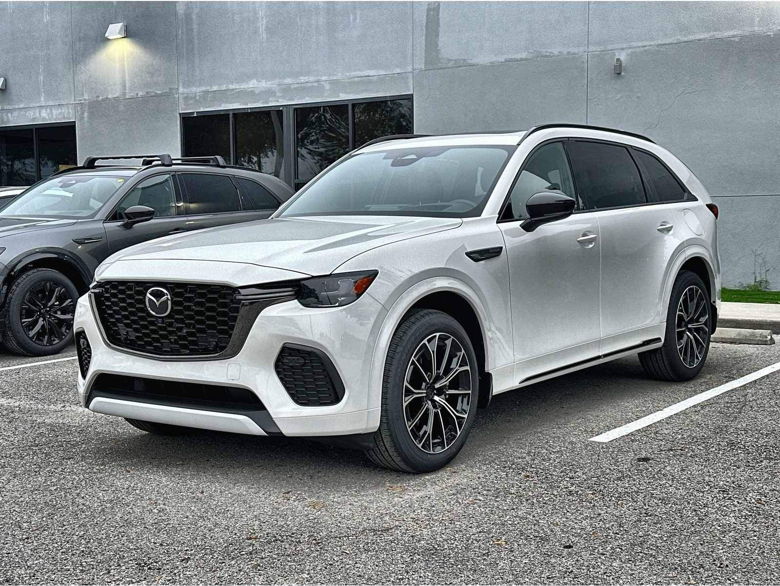 2026 Mazda CX-70 Premium Package's photo