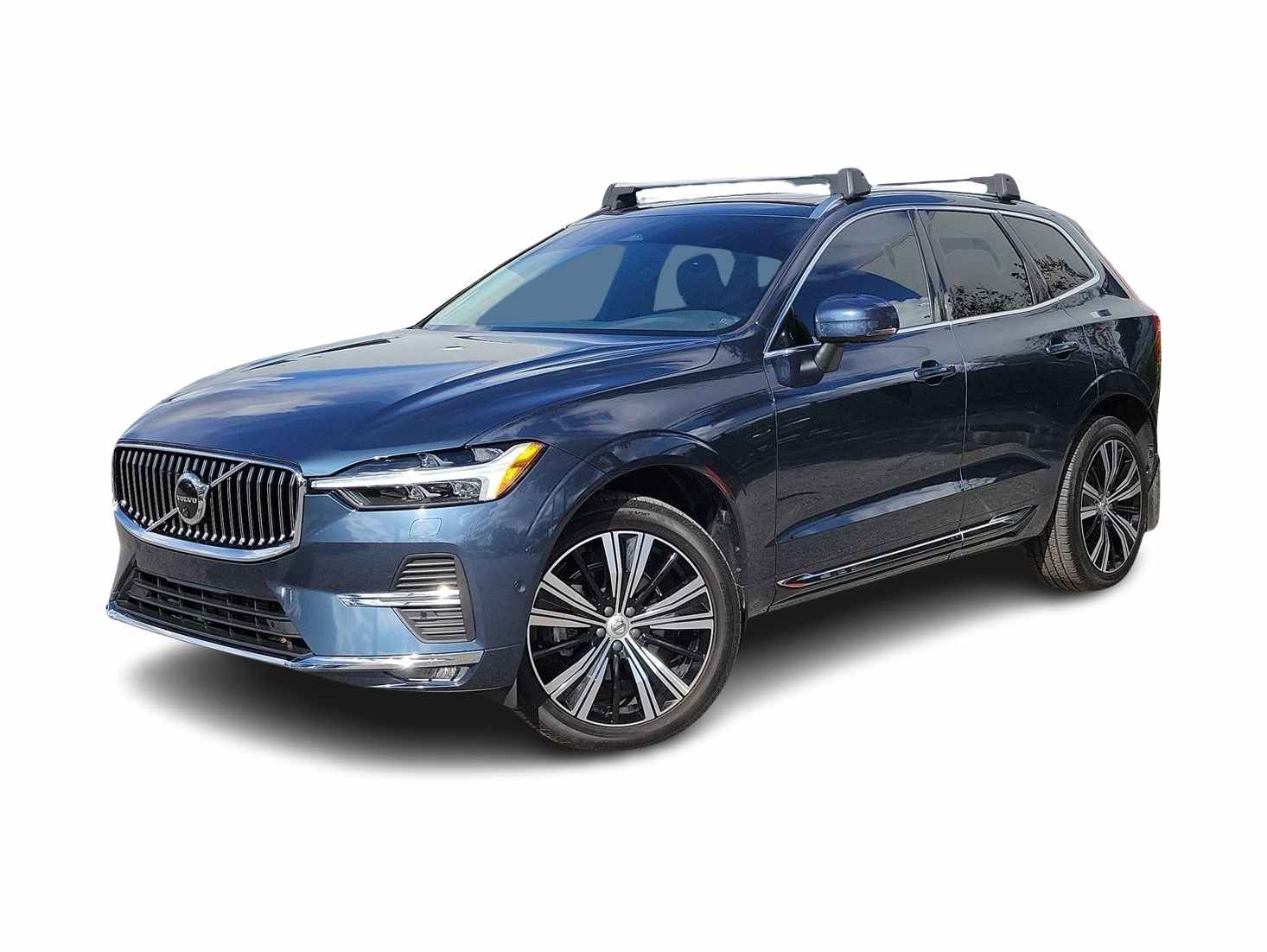 2023 Volvo XC60 B5 Plus Hero Image