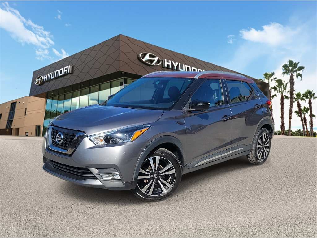 2019 Nissan Kicks SR
