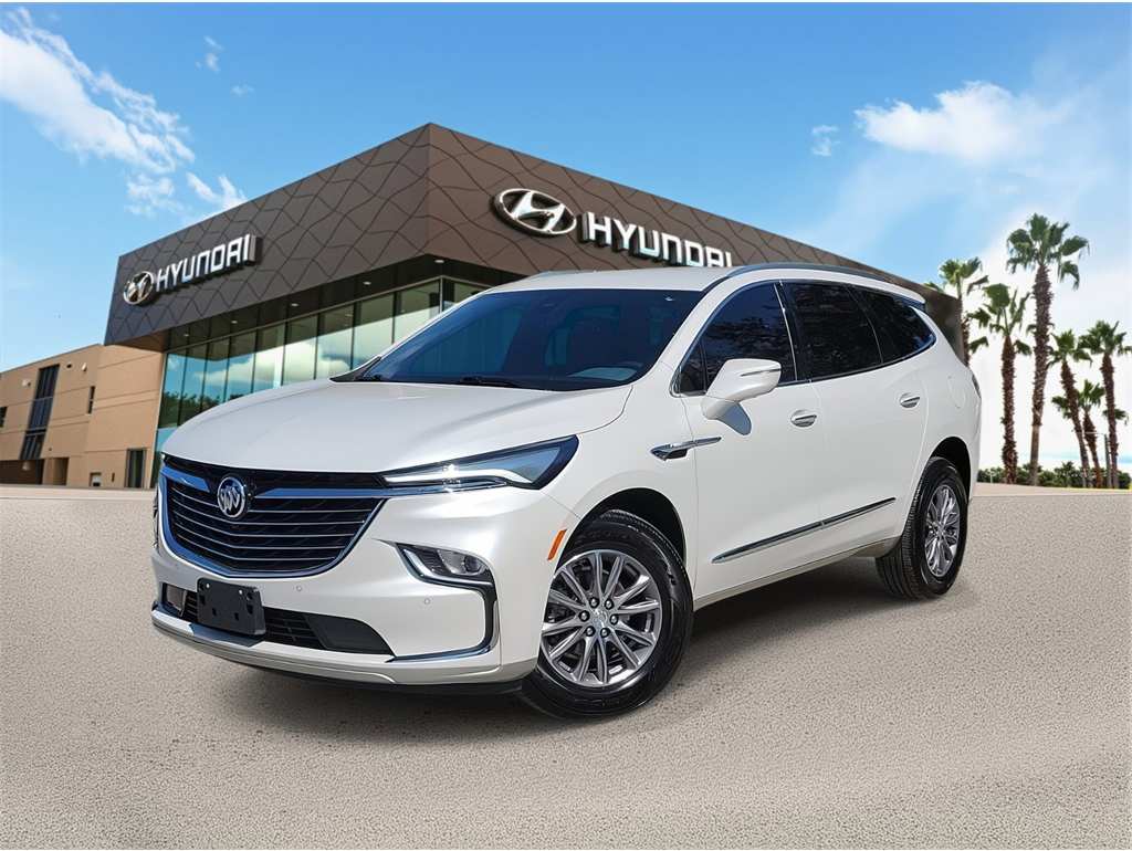 2022 Buick Enclave Essence's photo