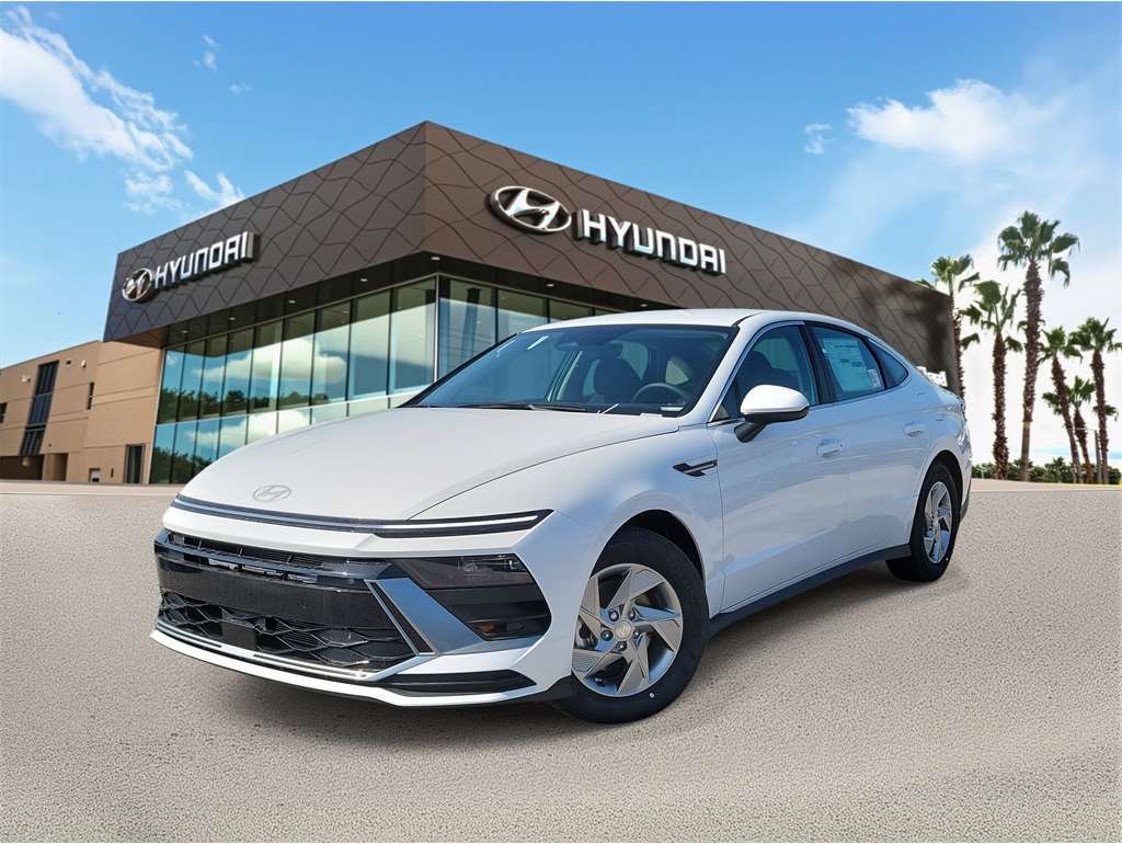 2025 Hyundai Sonata SE's photo