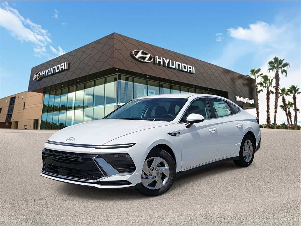 2025 Hyundai Sonata SE's photo