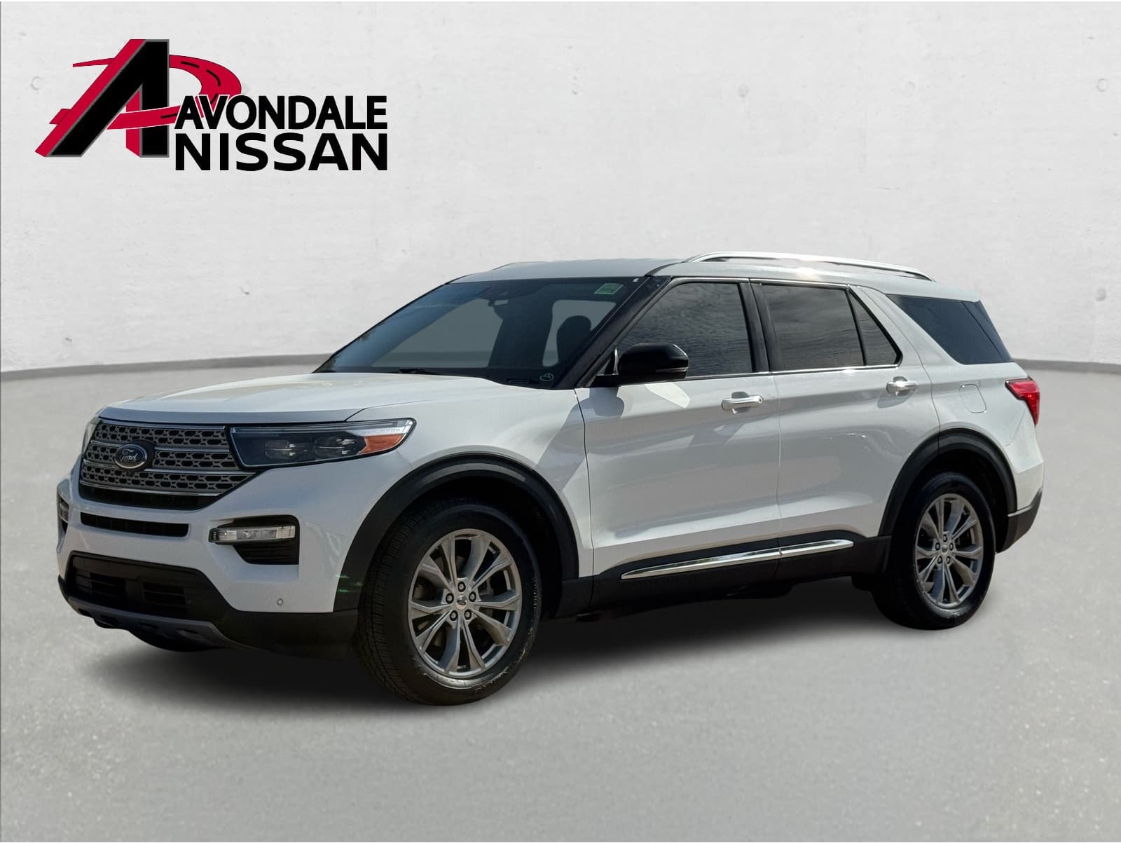 2022 Ford Explorer Limited's photo