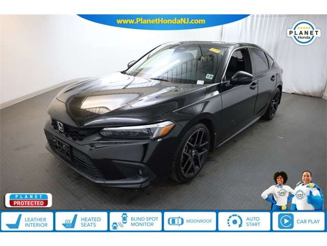 2022 Honda Civic Hatchback Sport Touring's photo