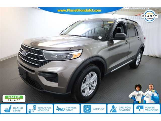 2021 Ford Explorer XLT's photo