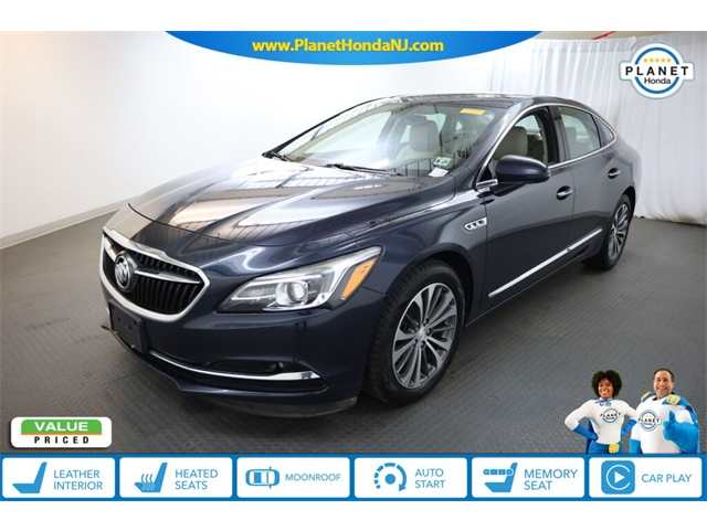 2017 Buick LaCrosse Essence's photo