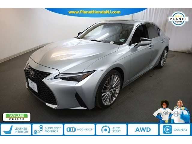 2023 Lexus IS