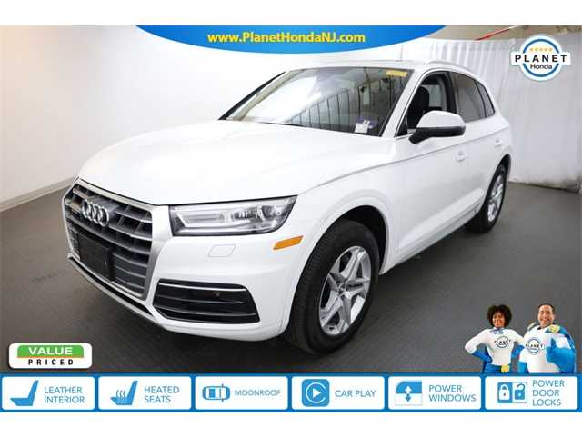 2019 Audi Q5 Premium's photo