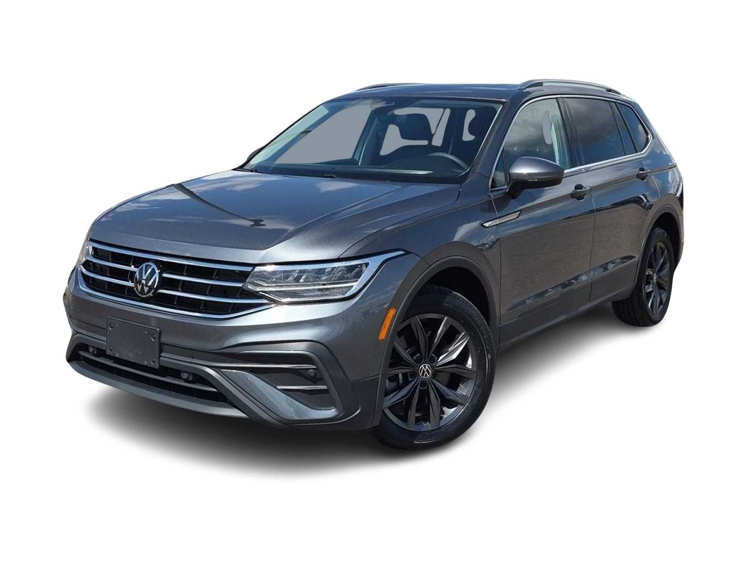 Thumbnail: 2023 Volkswagen Tiguan - 1