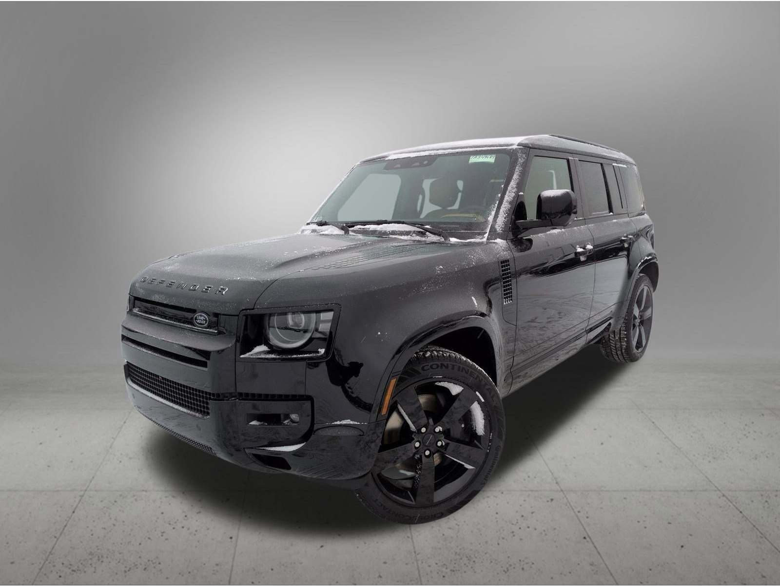 2026 Land Rover Defender X-Dynamic SE's photo