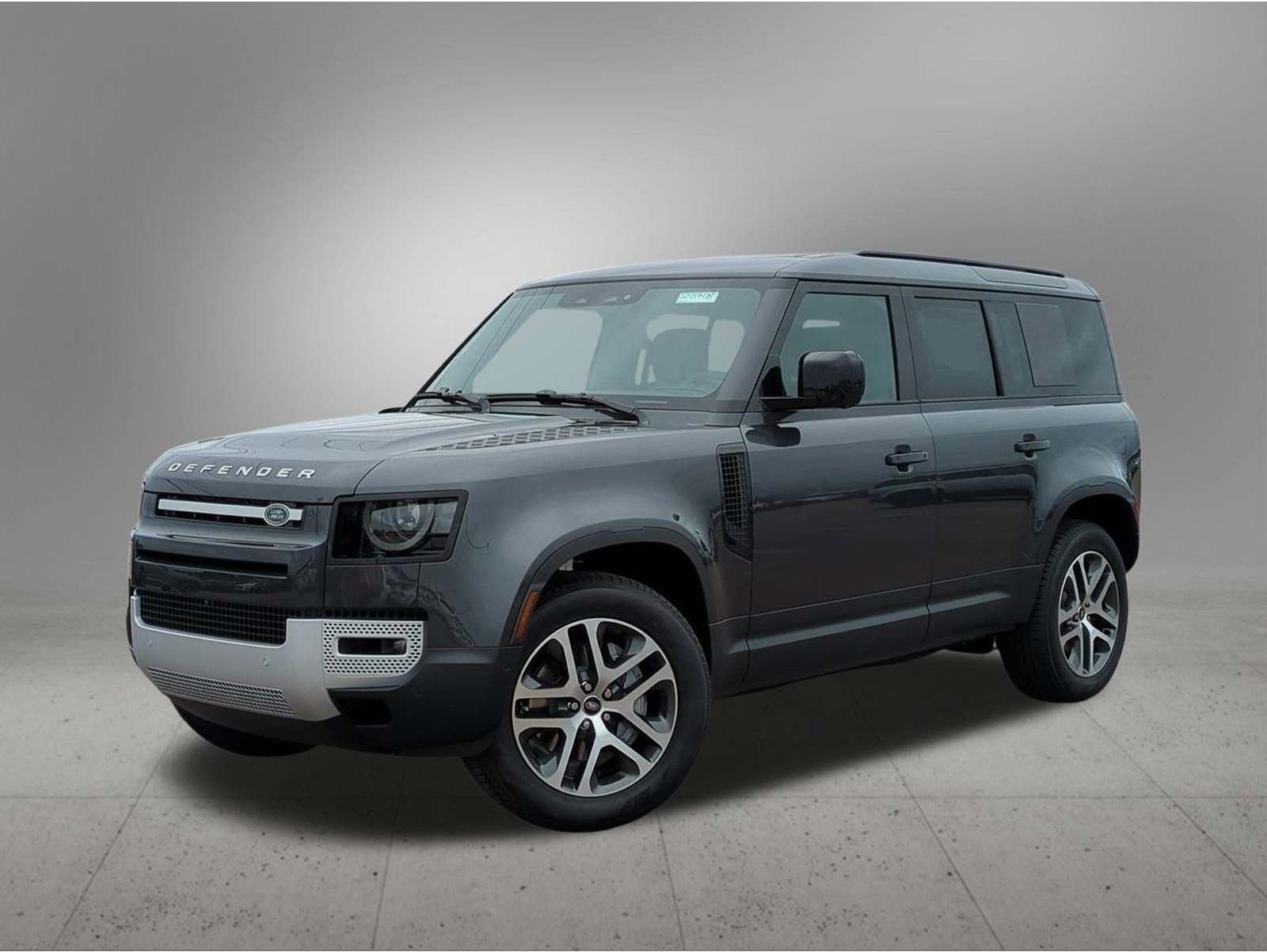 2025 Land Rover Defender S's photo