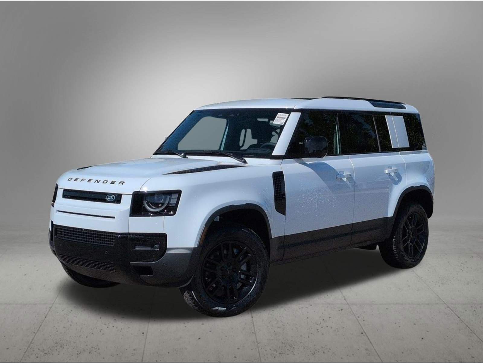 2026 Land Rover Defender S's photo