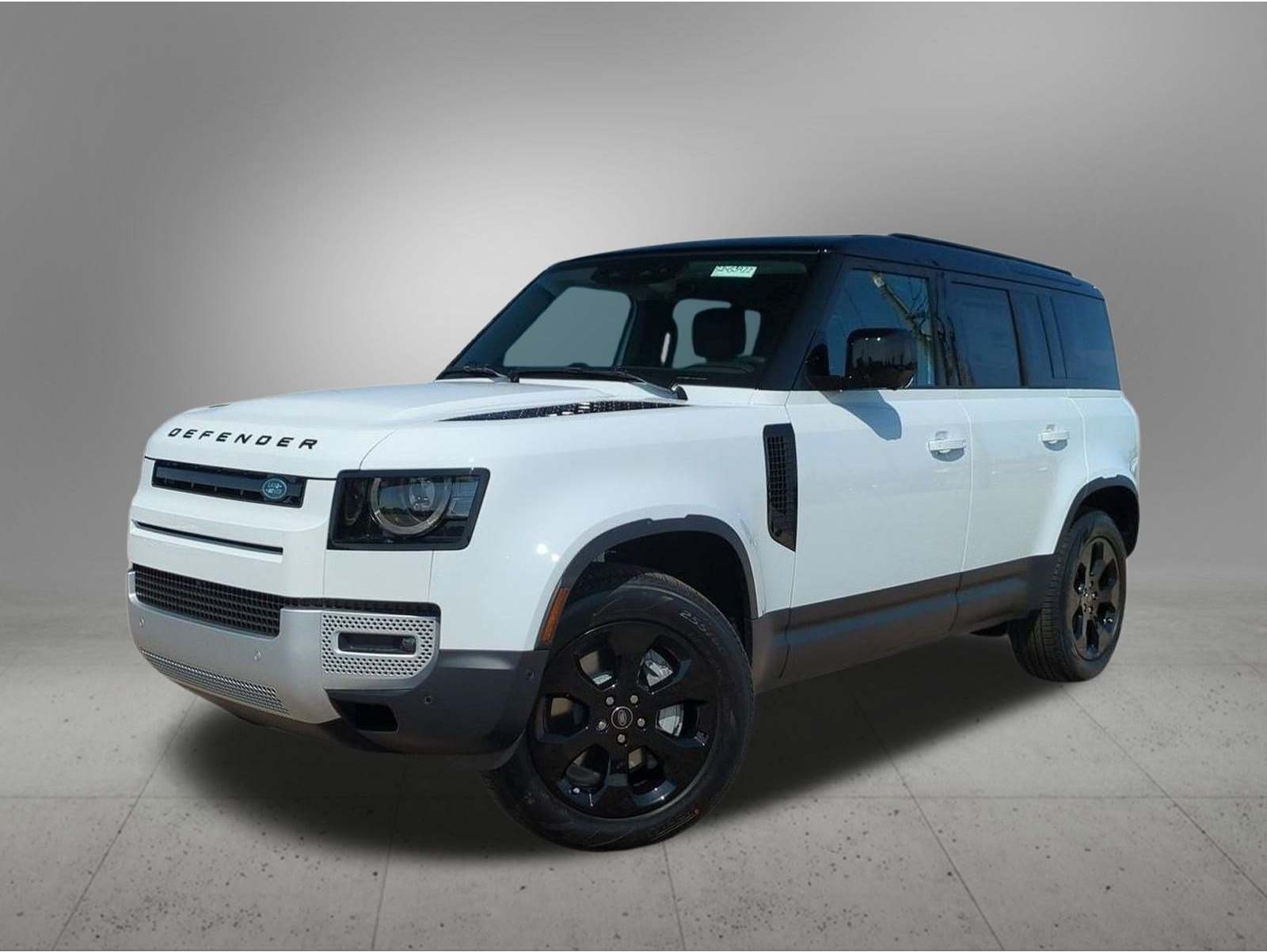 2025 Land Rover Defender S's photo