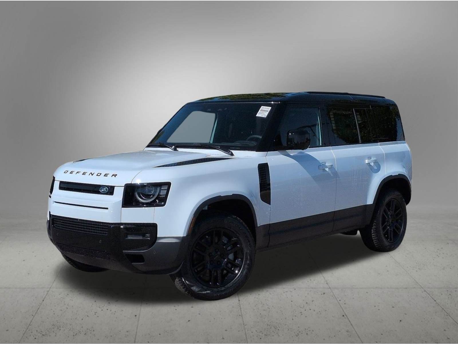 2026 Land Rover Defender S's photo