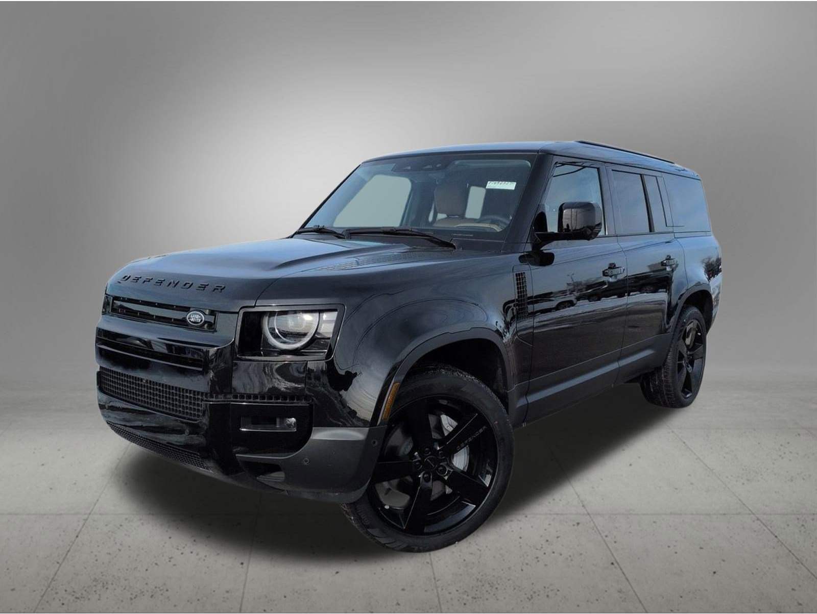 2026 Land Rover Defender S's photo