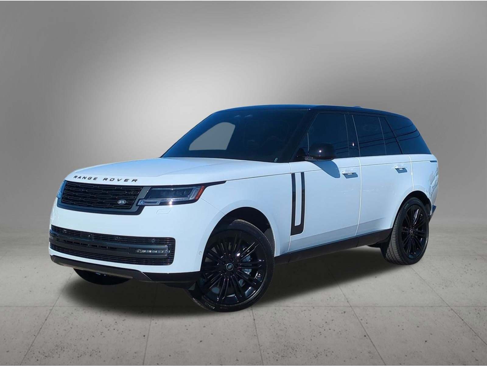 2025 Land Rover Range Rover SE's photo