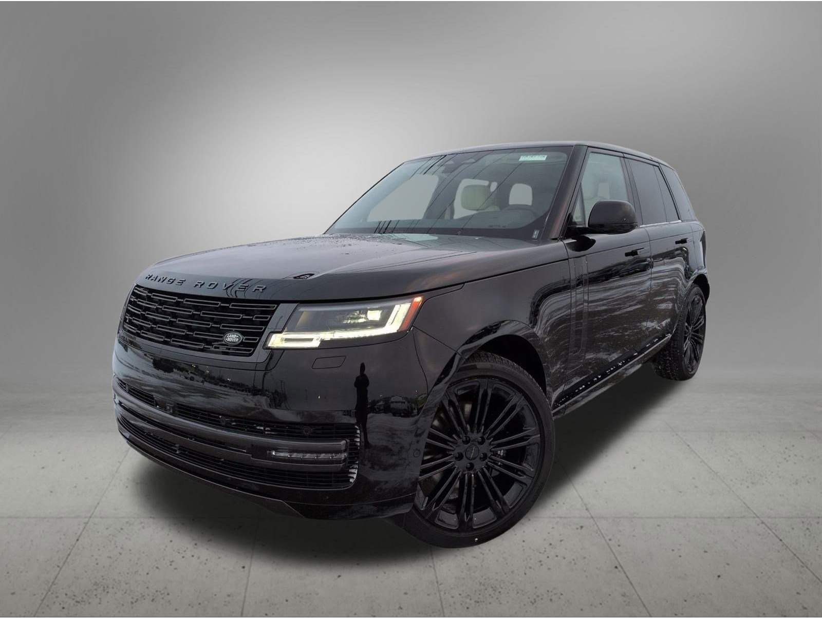 2026 Land Rover Range Rover SE's photo