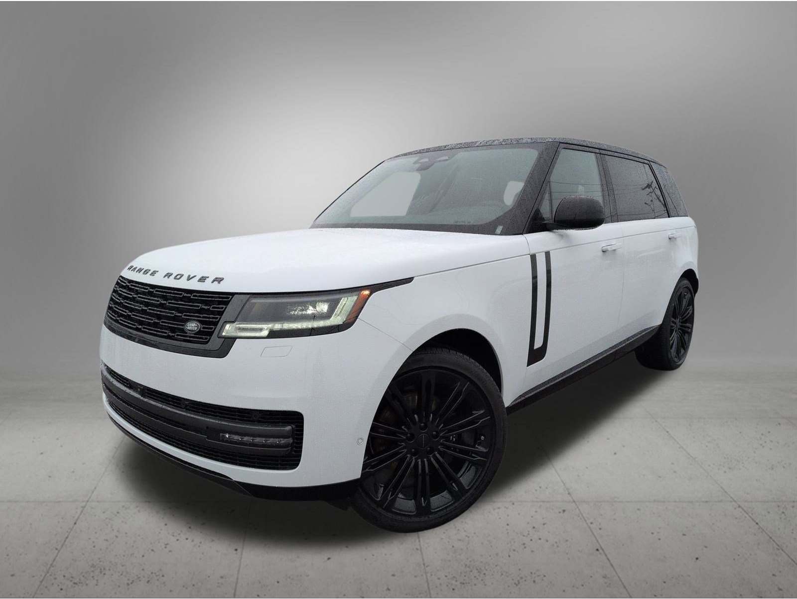 2026 Land Rover Range Rover SE's photo